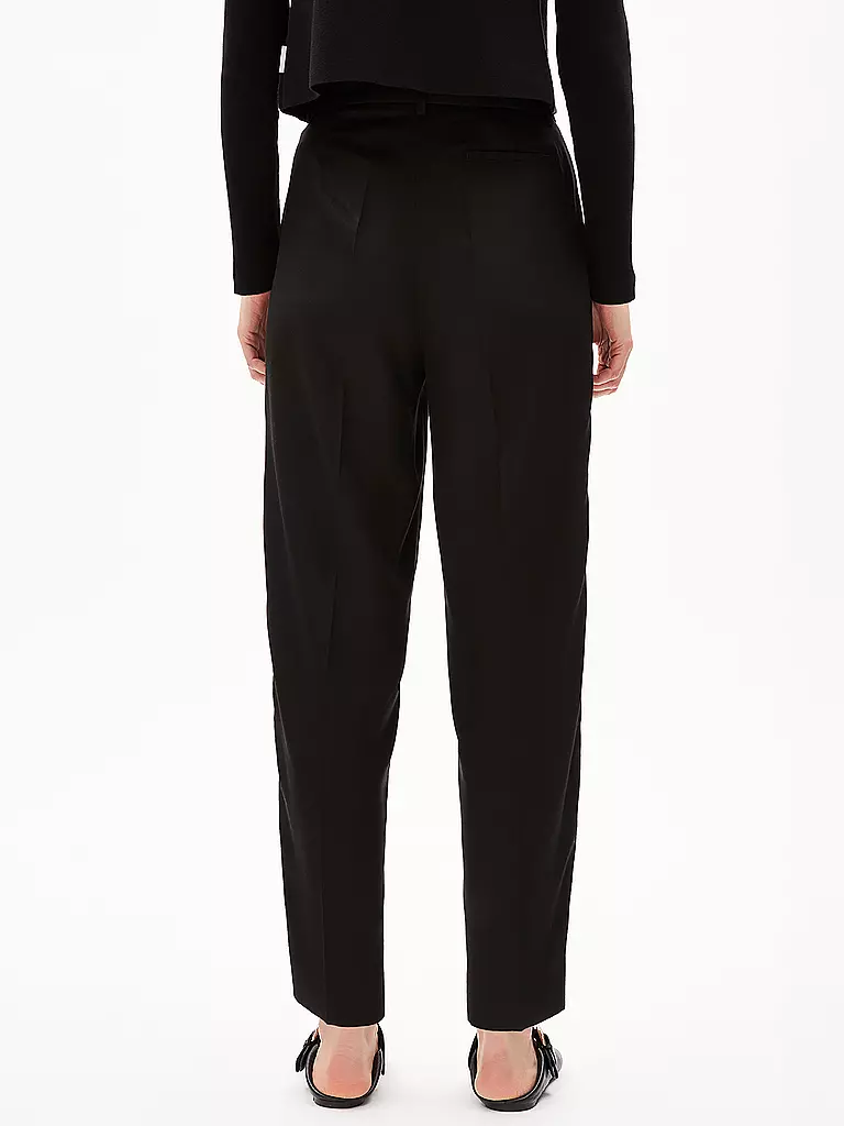 ARMEDANGELS Hose Tapered Fit SANDRINAA schwarz