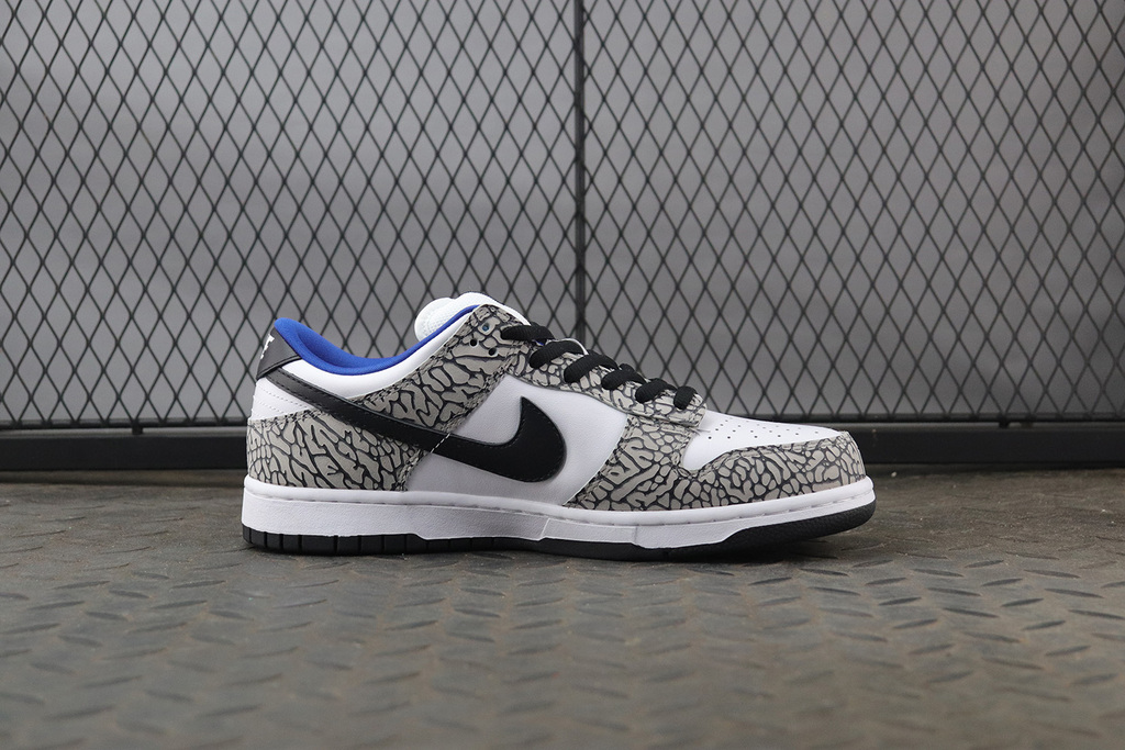 Nike SB Dunk Low Pro Supreme White Cement