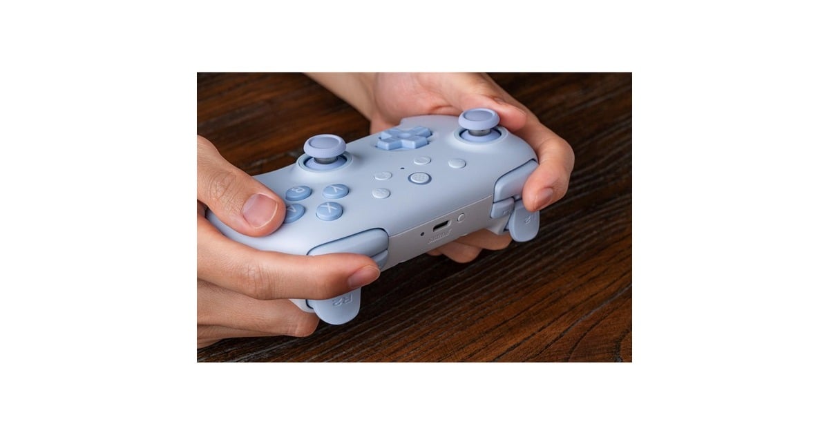 8BitDoUltimate 2C Bluetooth Controller  (Lichtblauw, Bluetooth, USB, Pc, Nintendo Switch / Switch 2)