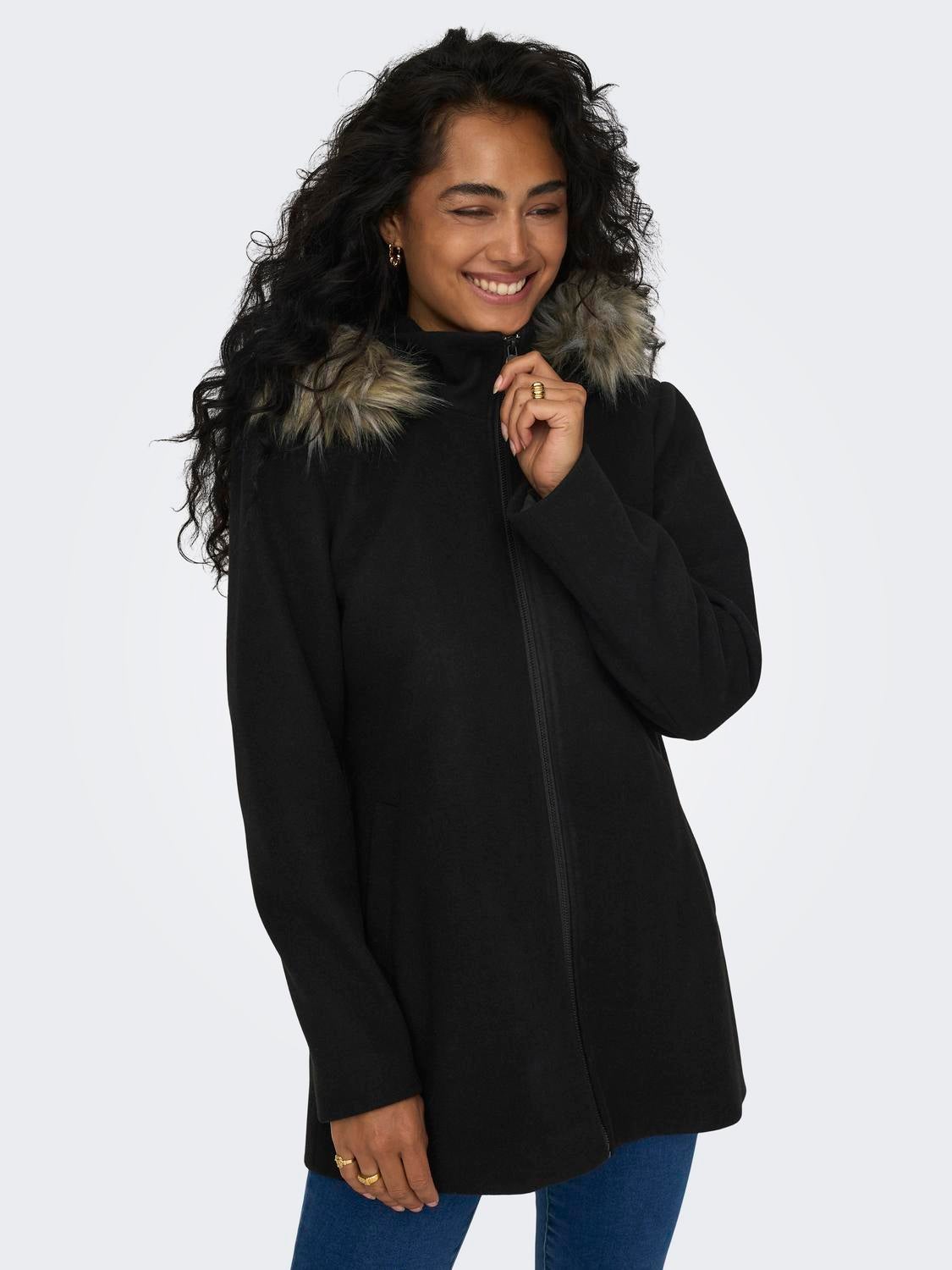 ONLNEWERICA Mantel Black