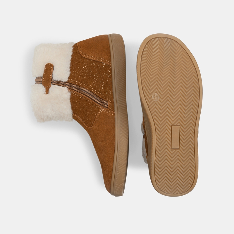 Boots croûte de cuir irisée col fourré beige fille