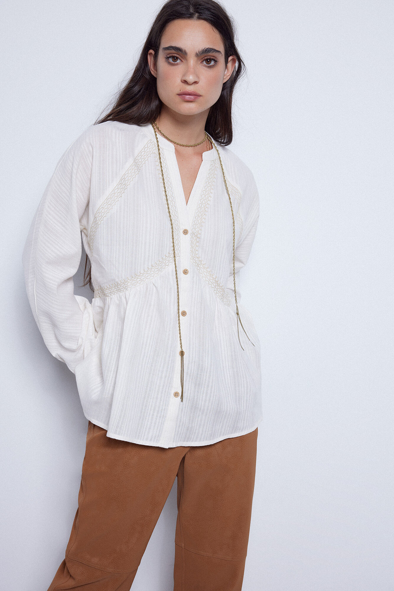 Blusa bordada