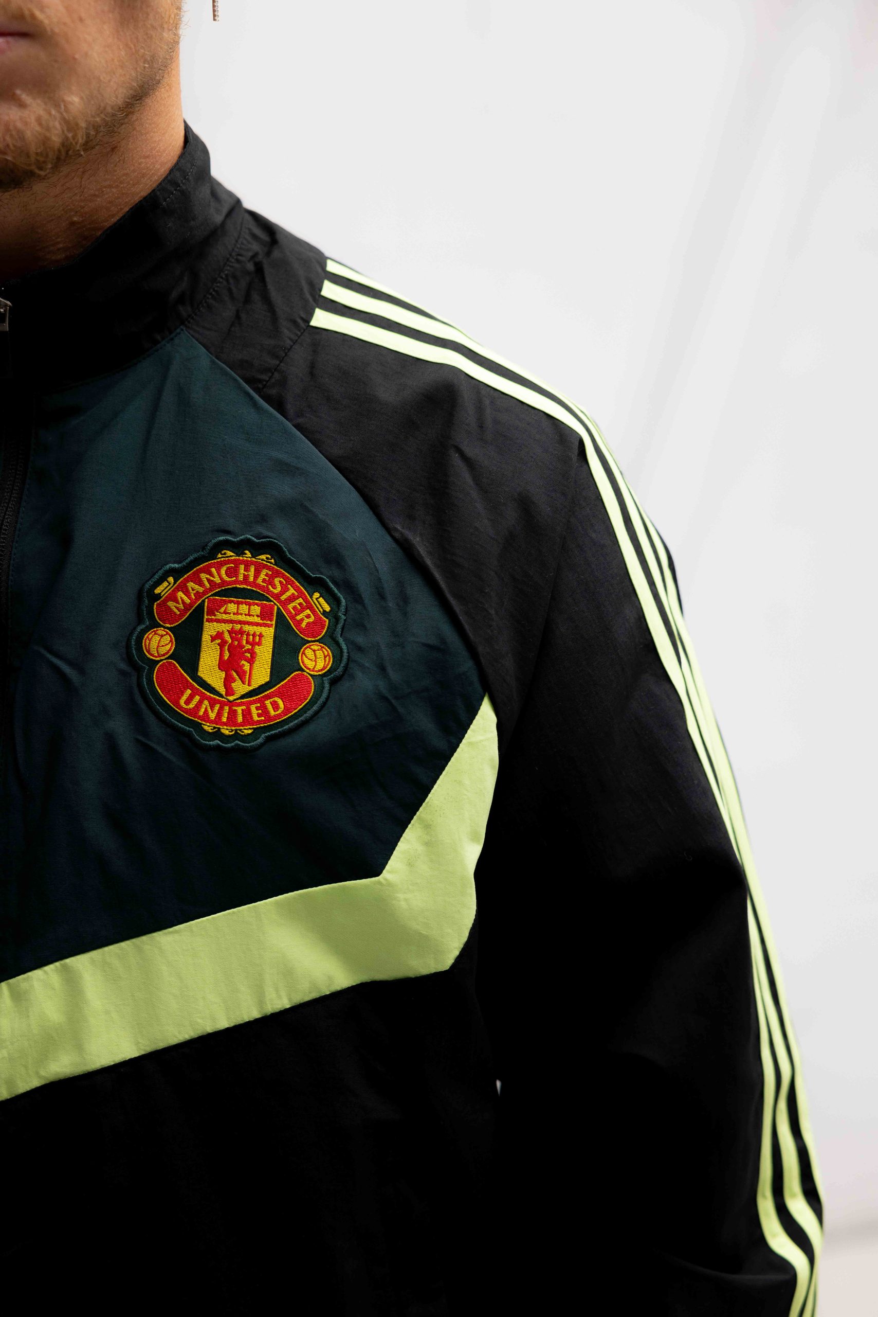 Manchester United Woven Trainingspak Senior 2023/2024