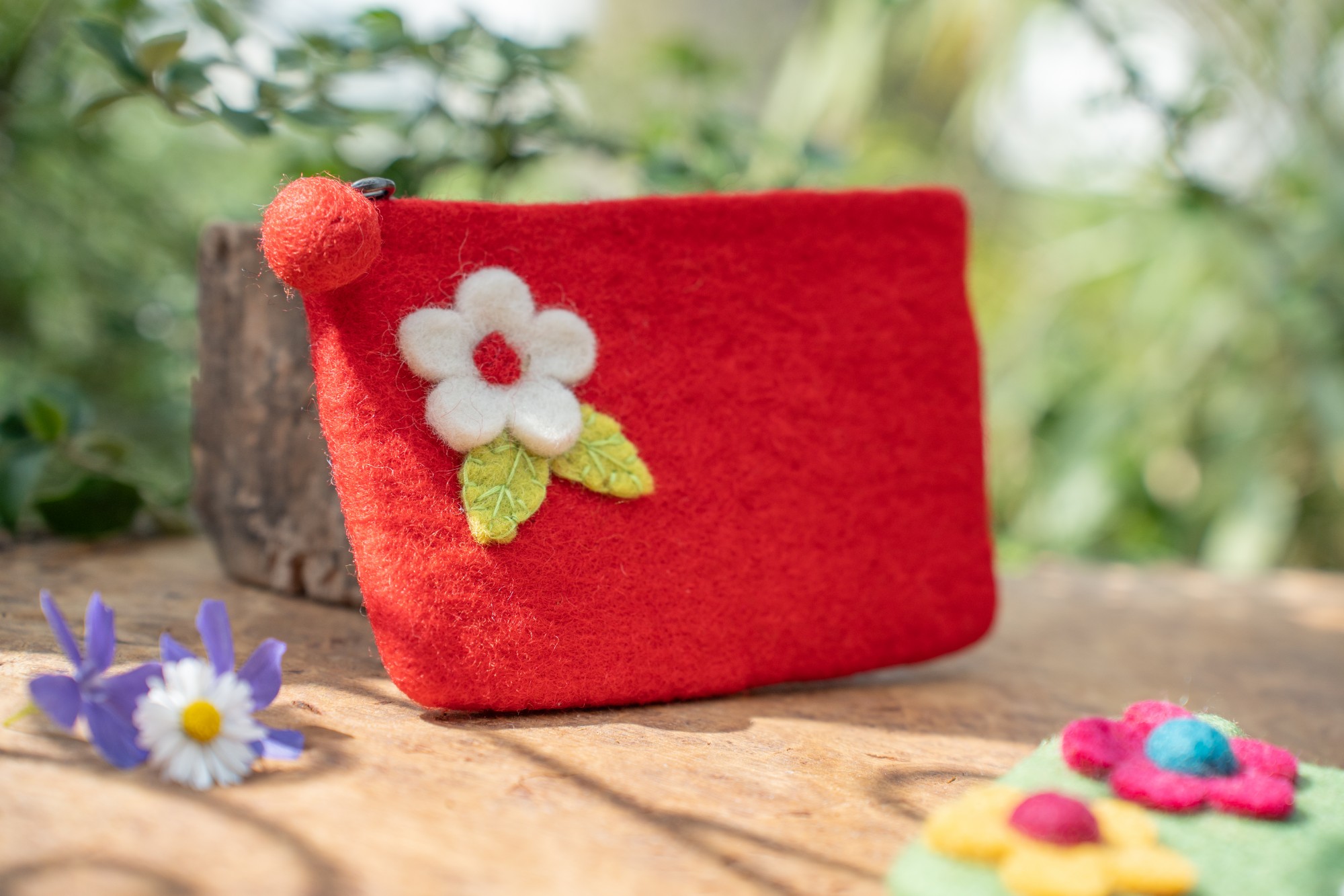 Filz-Etui 'Blümchen' mit Zipper, rot, weiß, B 16 cm, H 10 cm günstig bestellen