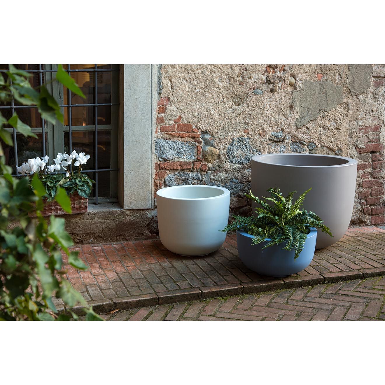 Serralunga Pot Design par Naoto Fukusawa anthracite - D.48x25 cm