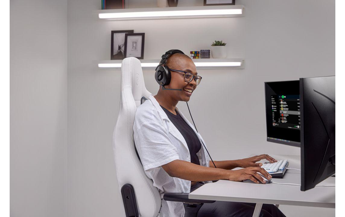 Headset NTH-100M Schwarz<br>Professionelles Over-Ear-Headset mit aussergewöhnlicher Klangleistung