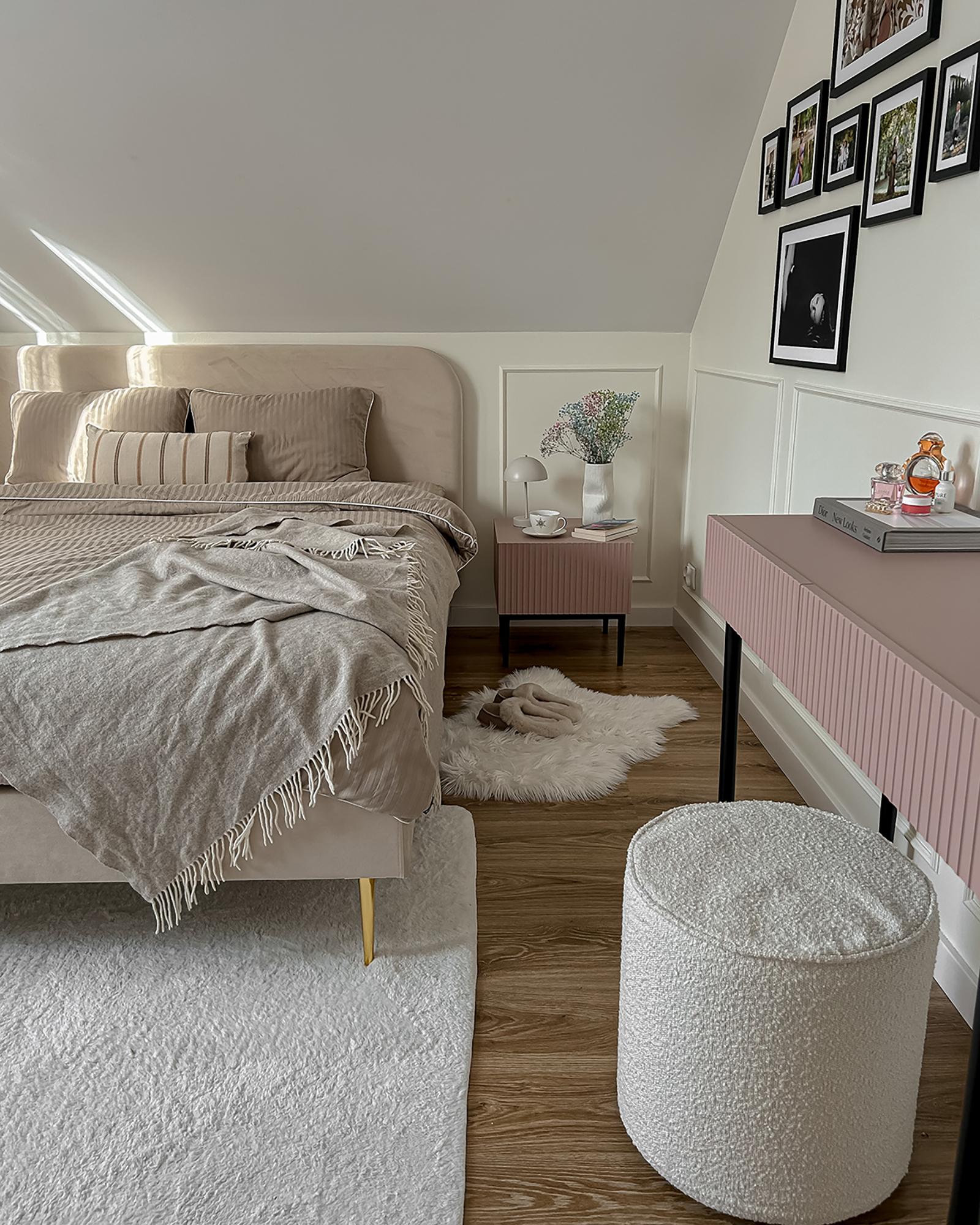 Bed Fluweel FLAYAT 160 x 200 cm Lichtbeige