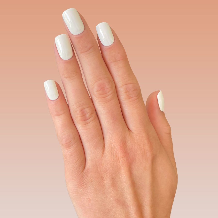 CND VINYLUX Long Wear Polish Cream Puff #108 15ml