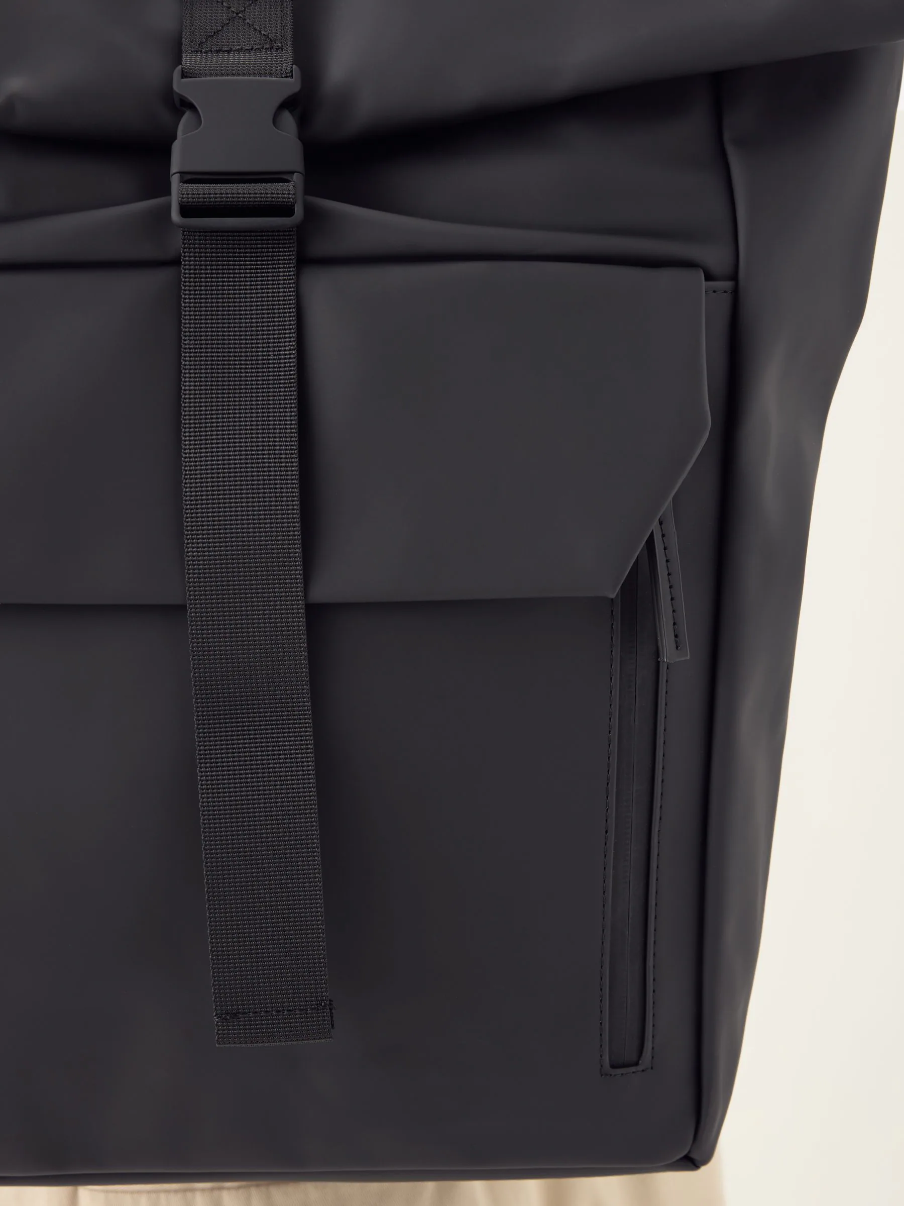 Zwart - Rubberised Backpack