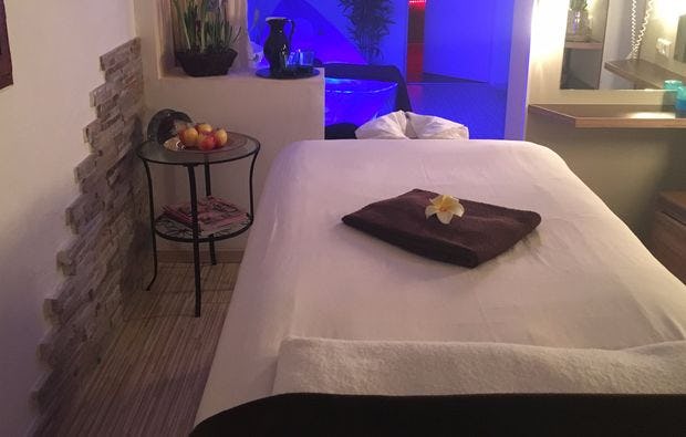 Hawaiianische Massage in Wien als Geschenkidee