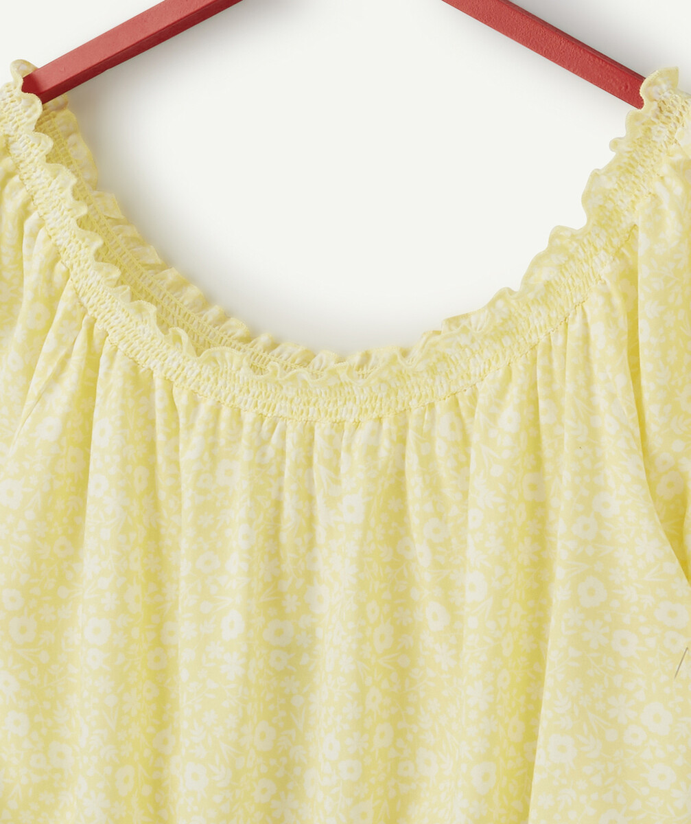 LE T-SHIRT JAUNE FLEURI EN VISCOSE AU COL BATEAU