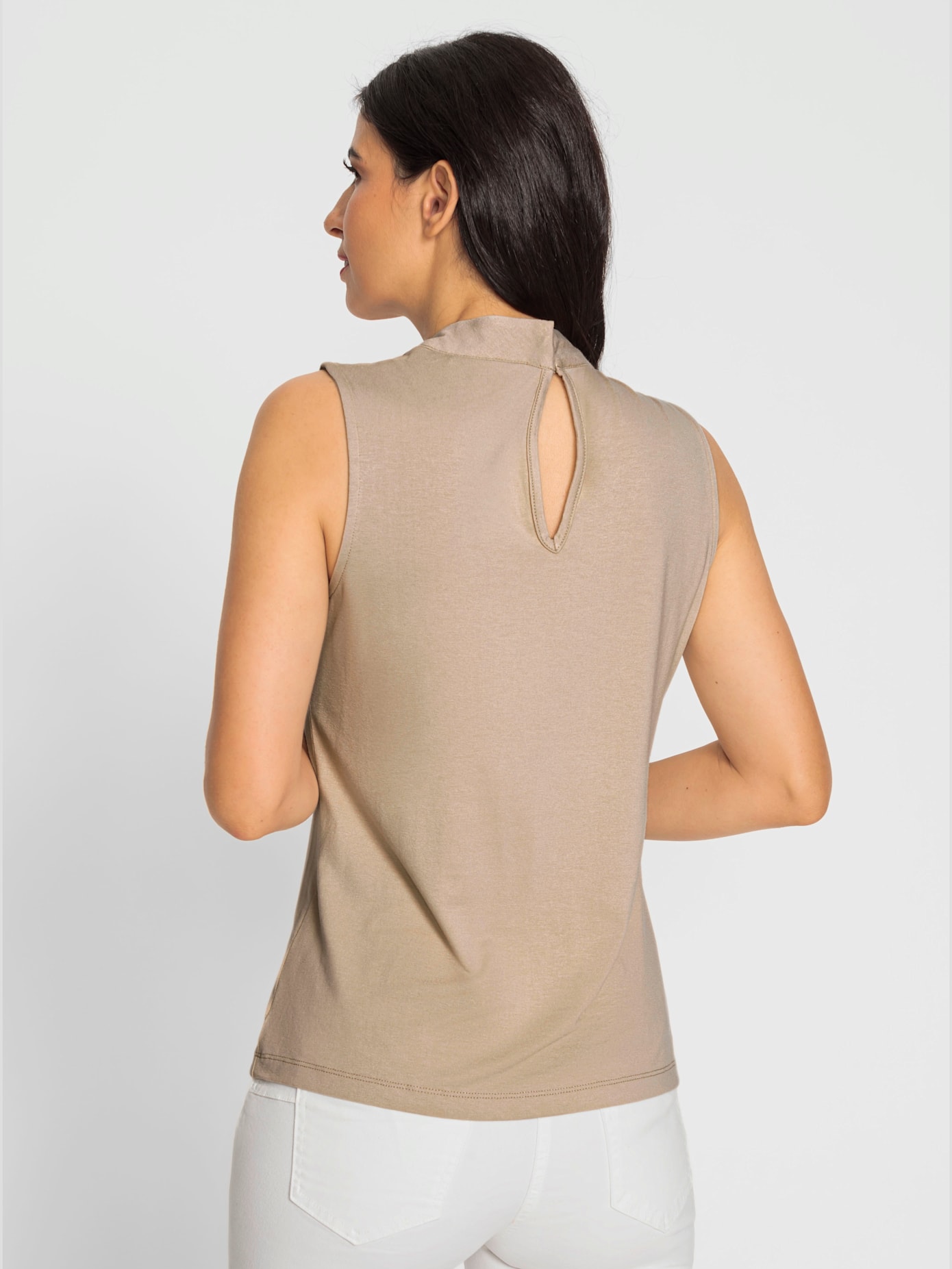 T-shirt détail à découpes