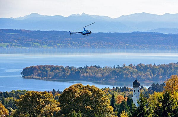 Hubschrauber-Rundflug ab Jesenwang bei München als Geschenkidee