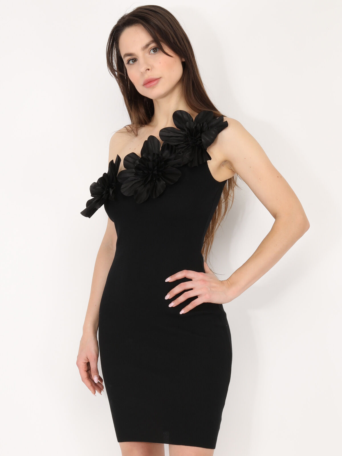 Robe asymétrique à fleurs 3D- Noir