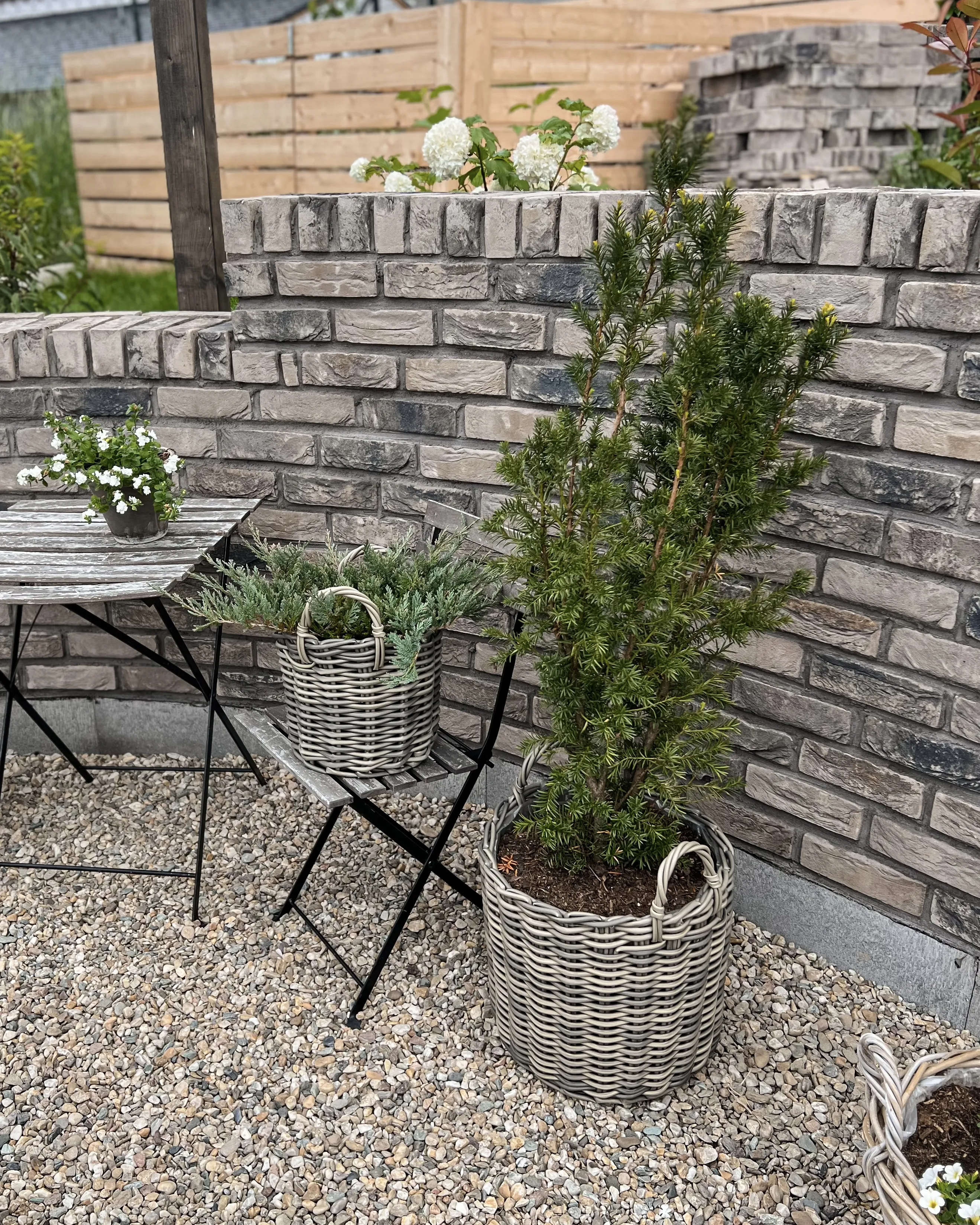 Set van 3 bloempotten NIKITI PE rotan 29/35/40 cm Taupe