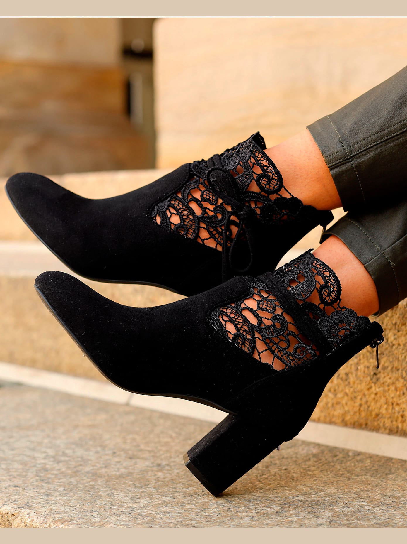 Bottines à talon haut superbe empiècement en dentelle féminin
