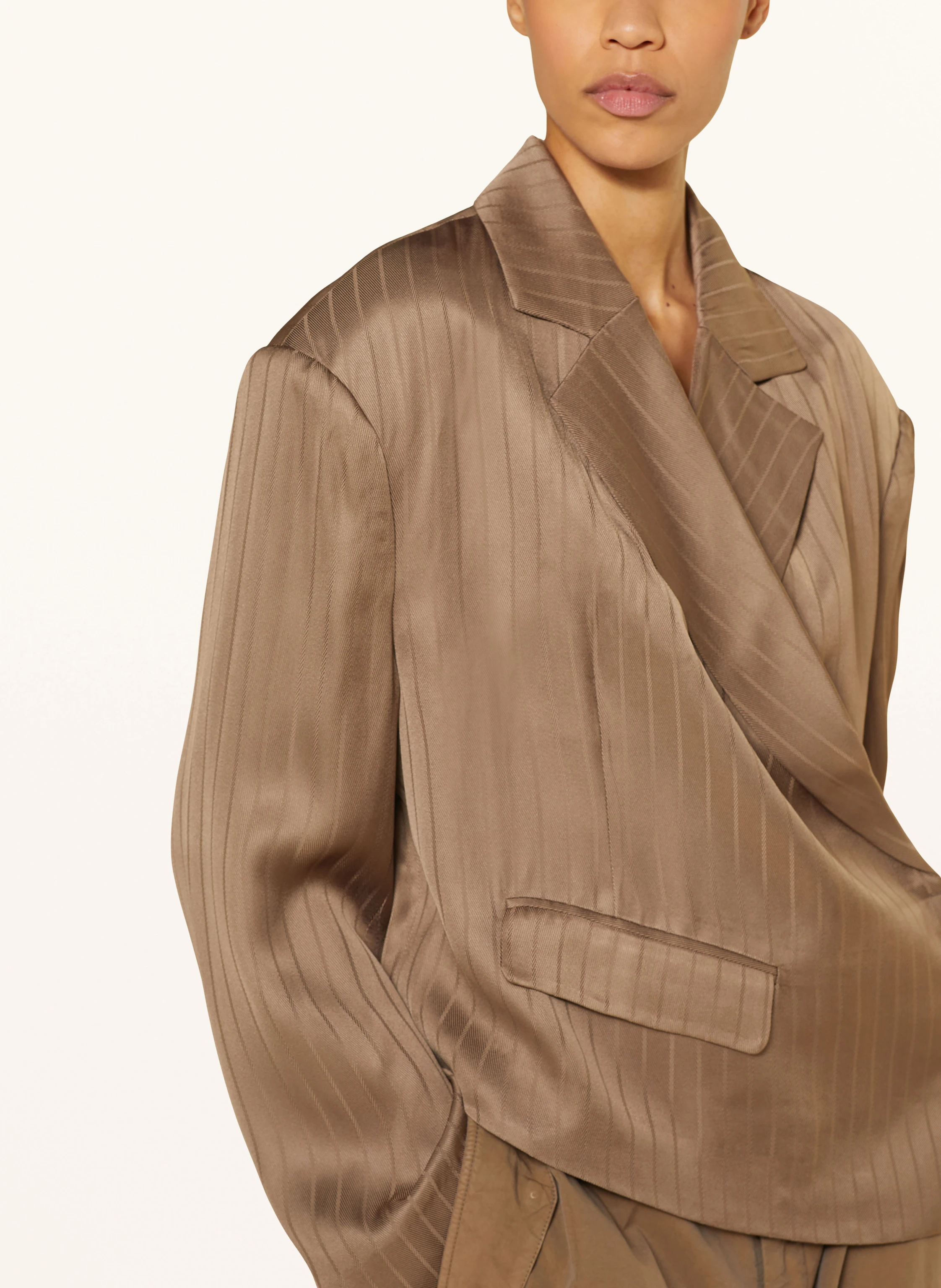 REMAIN Satinblazer