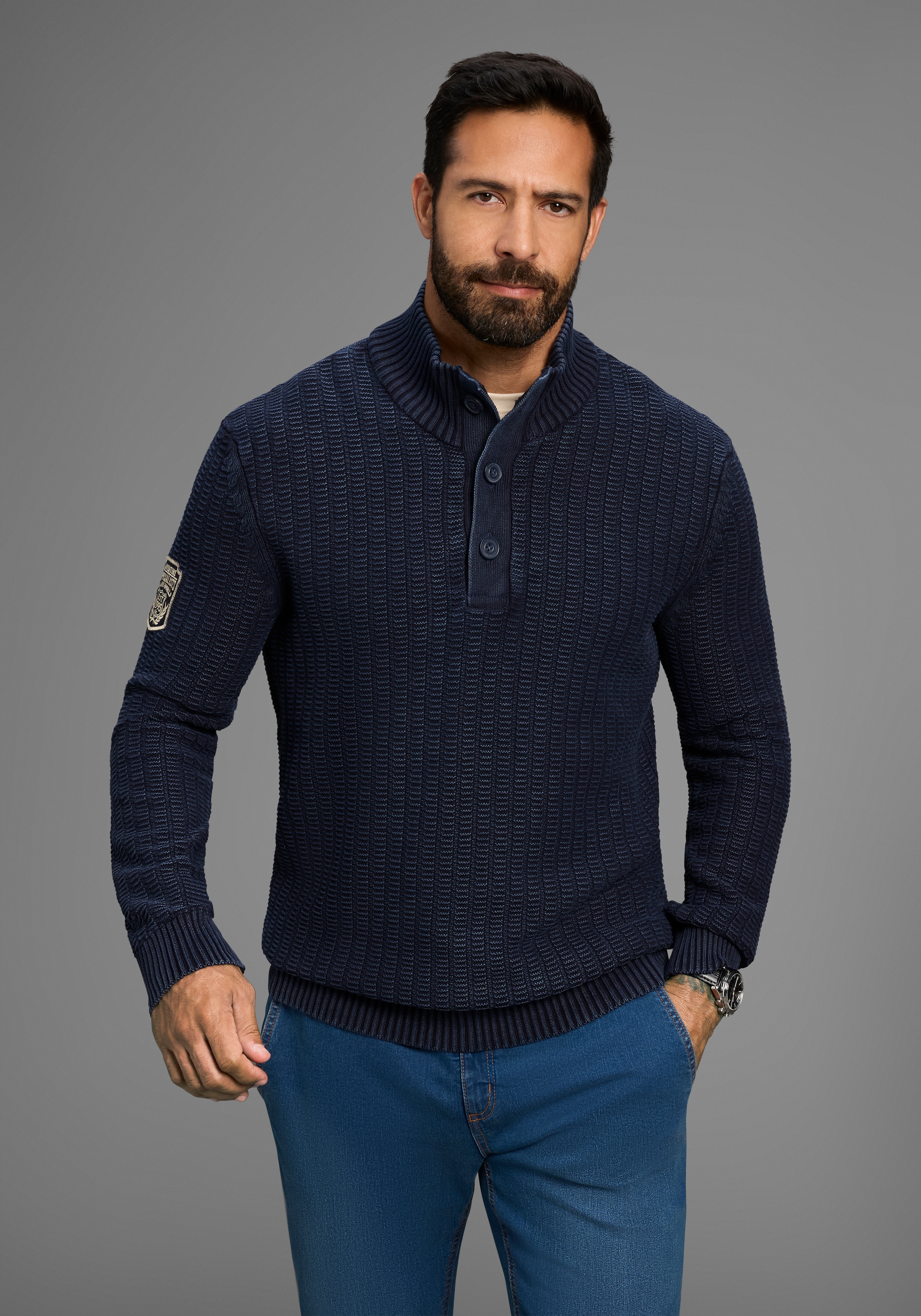 Man's World Troyer »Bis Grösse 5 XL«, mit Ärmelbadge