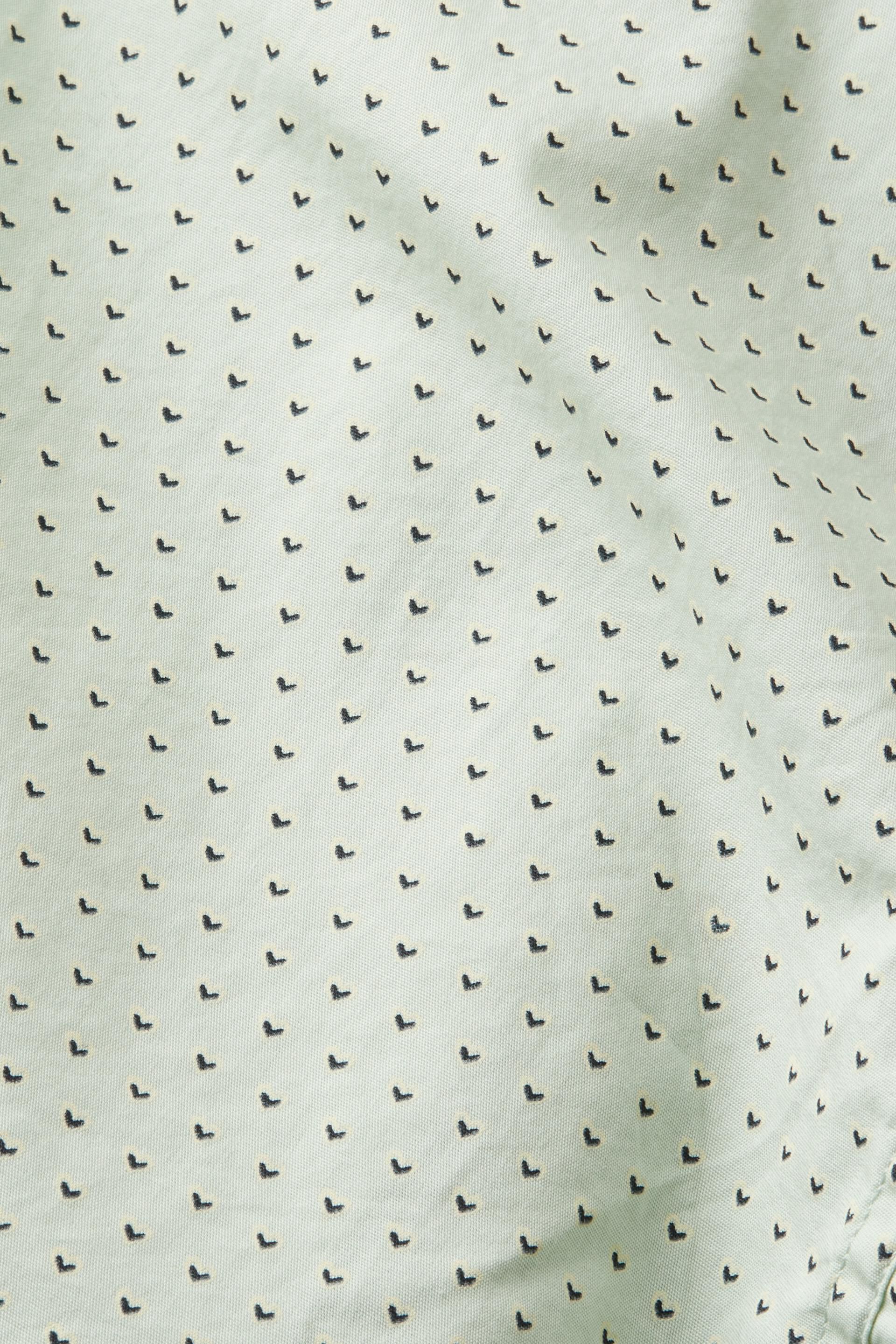 Chemise Slim Fit à imprimé cœurs