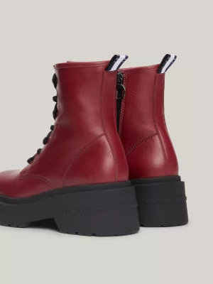 Botas robustas de couro com cadarço
