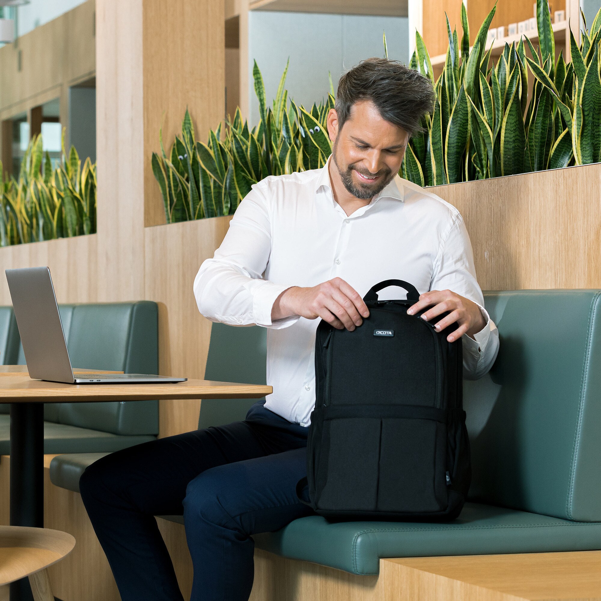 Dicota Rucksack Backpack Eco SCALE