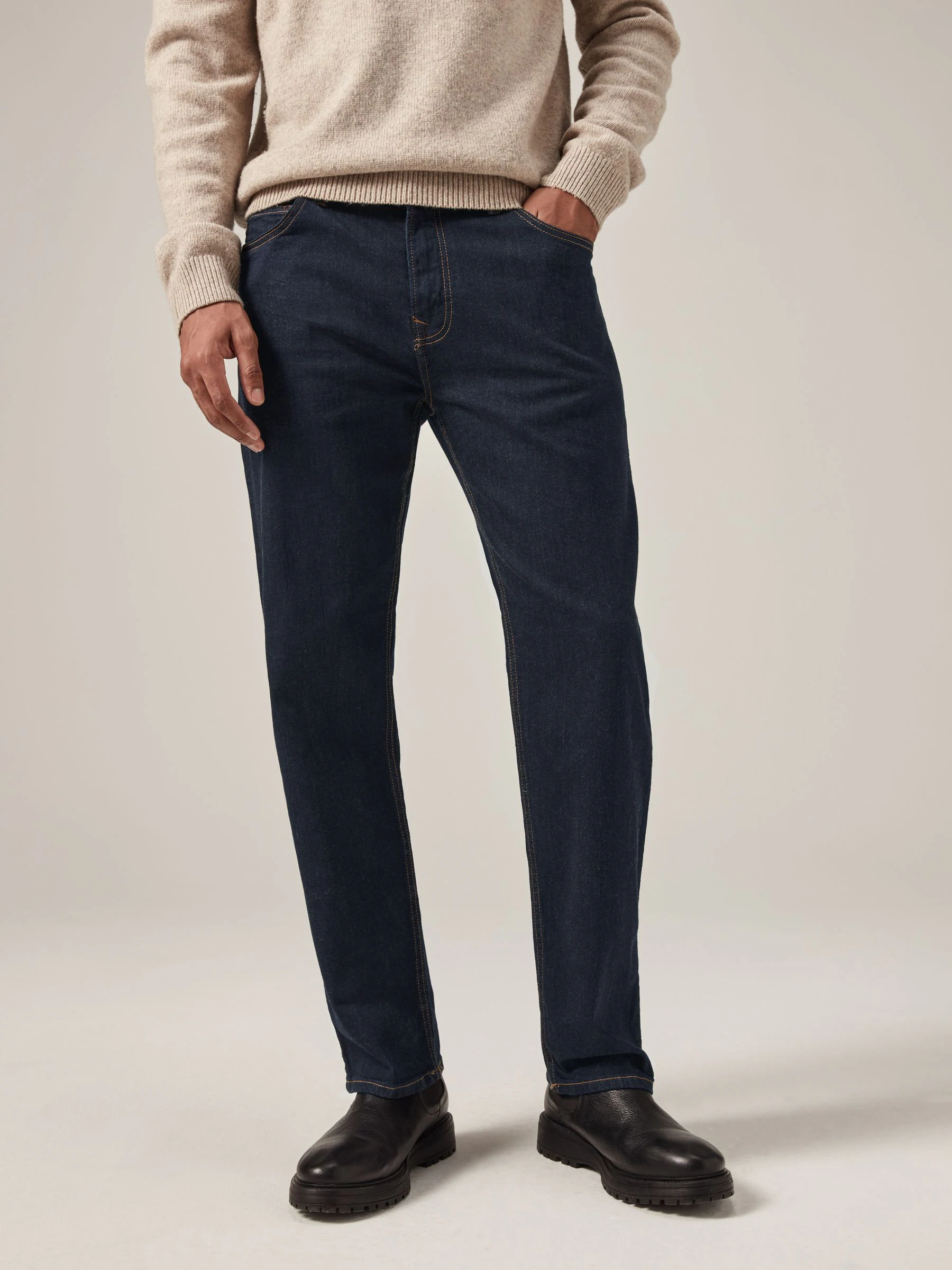 Indigo blauwe wassing - Rechte, klassieke jeans met stretch