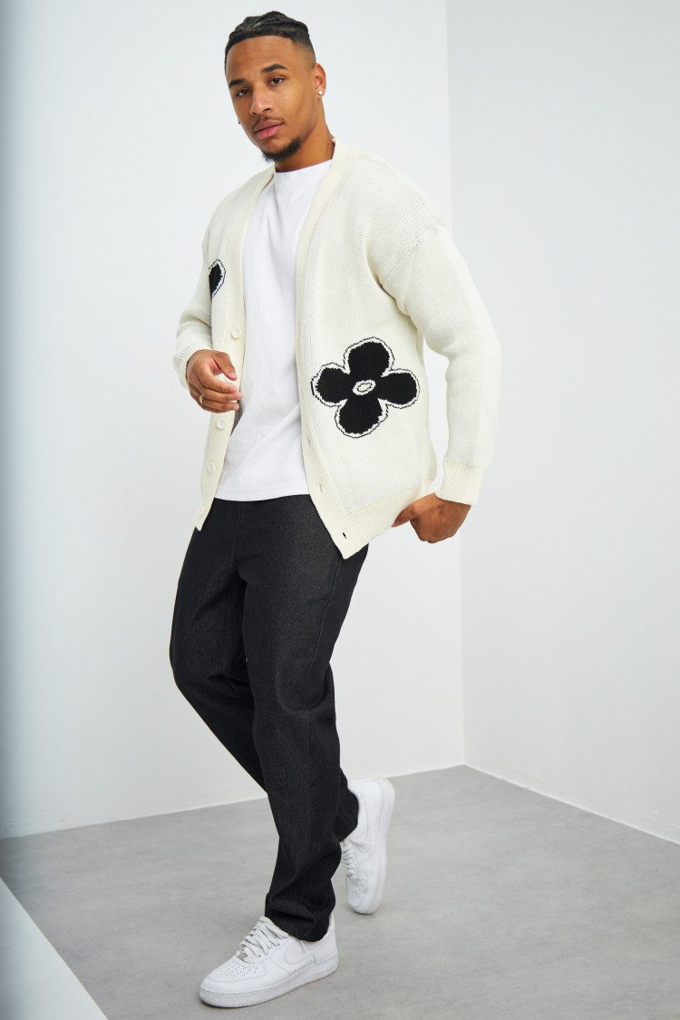 Gilet écru à fleurs
