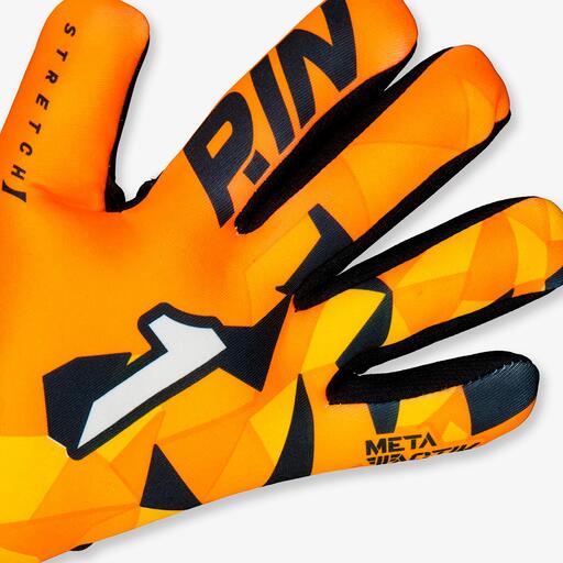Rinat Meta Tático