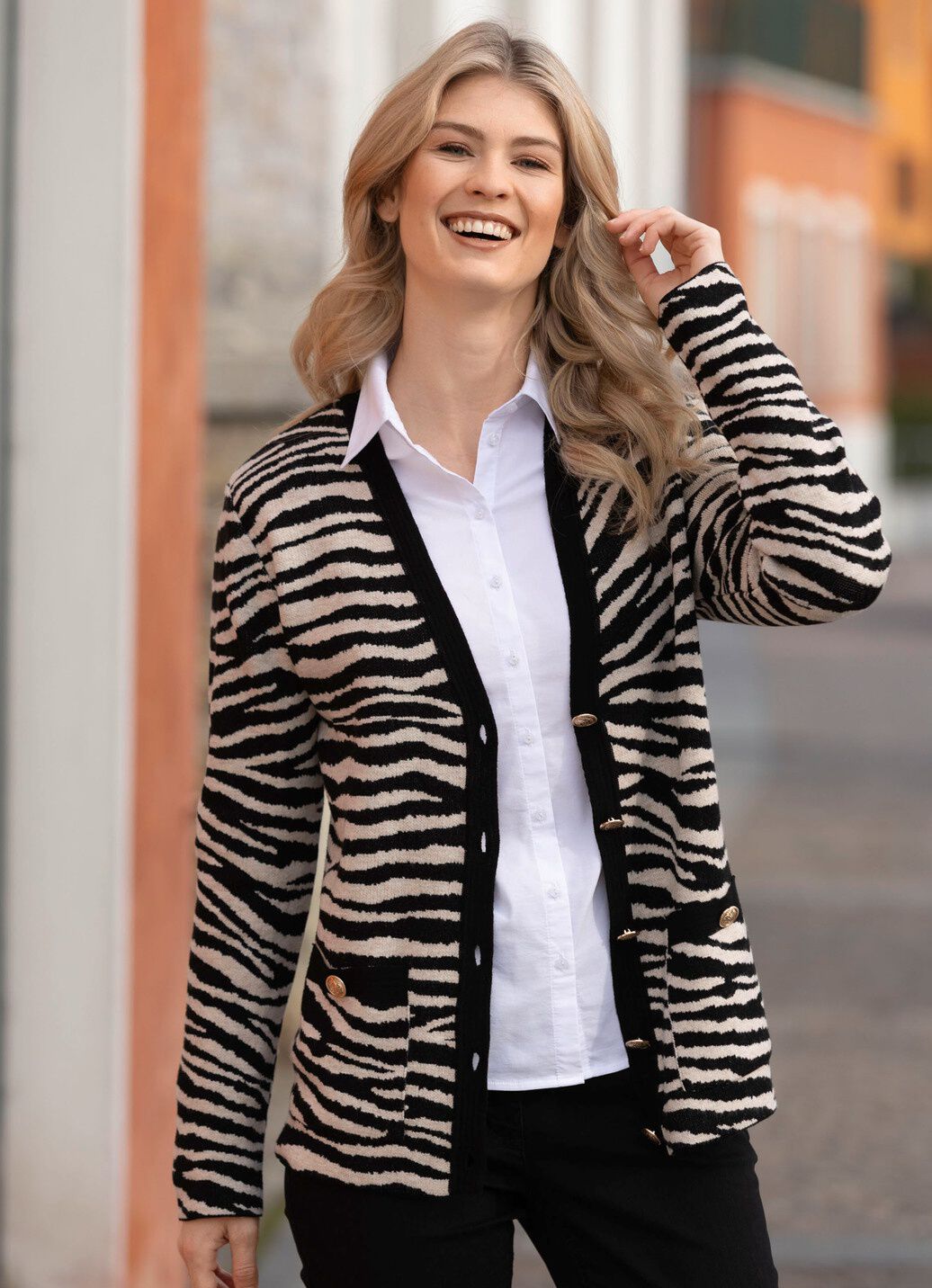 Strickjacke in Jacquard-Dessin