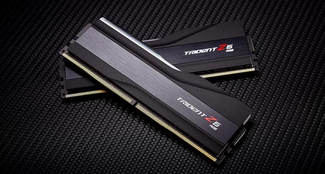 G.SKILL Trident Z5 RGB 32GB DDR5 RAM 7.200MT/s CL34 (svart)