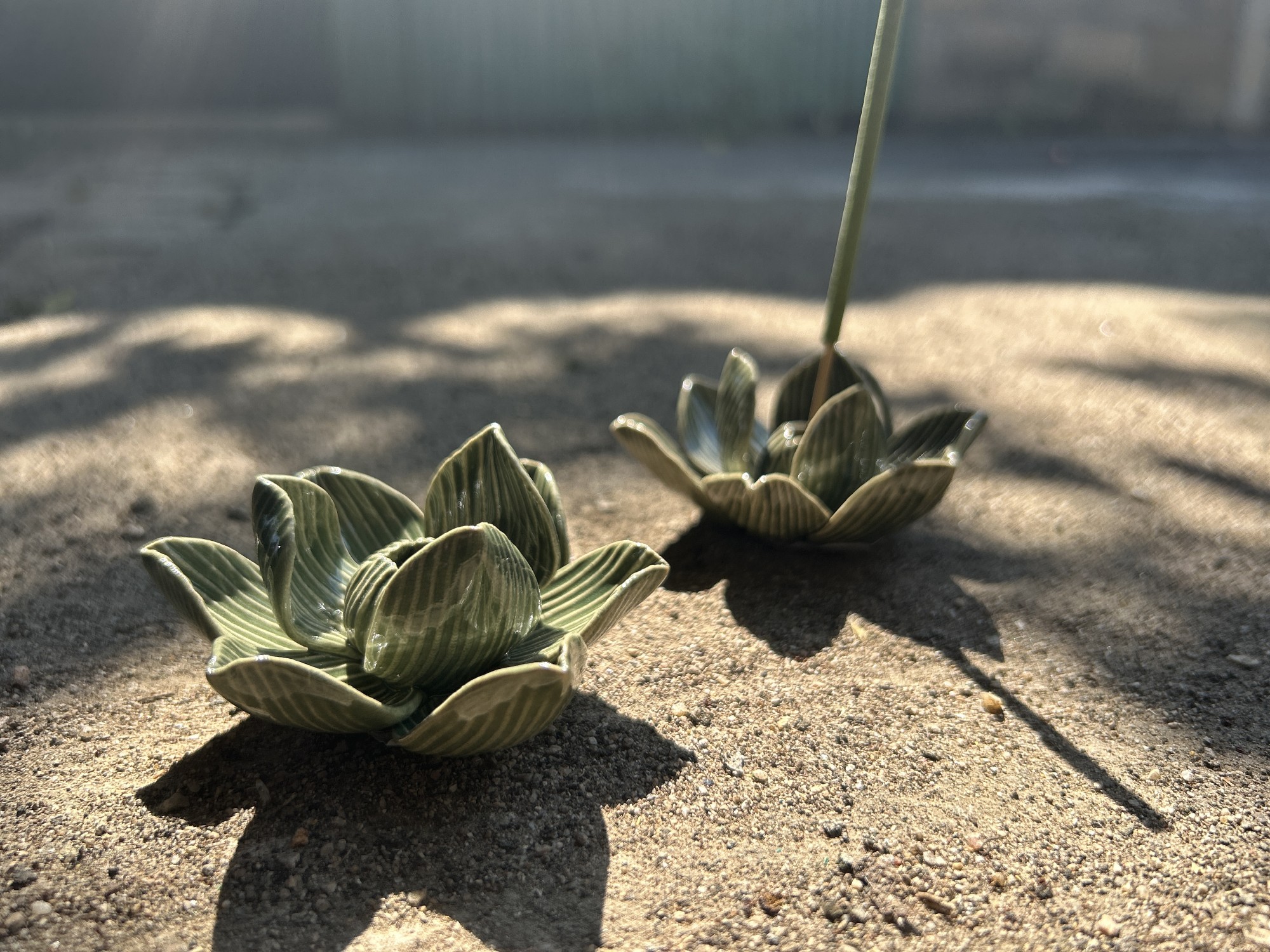 Keramik-Räucherstäbchenhalter 'Lotus', grün, Ø 8 cm, H 4 cm günstig bestellen