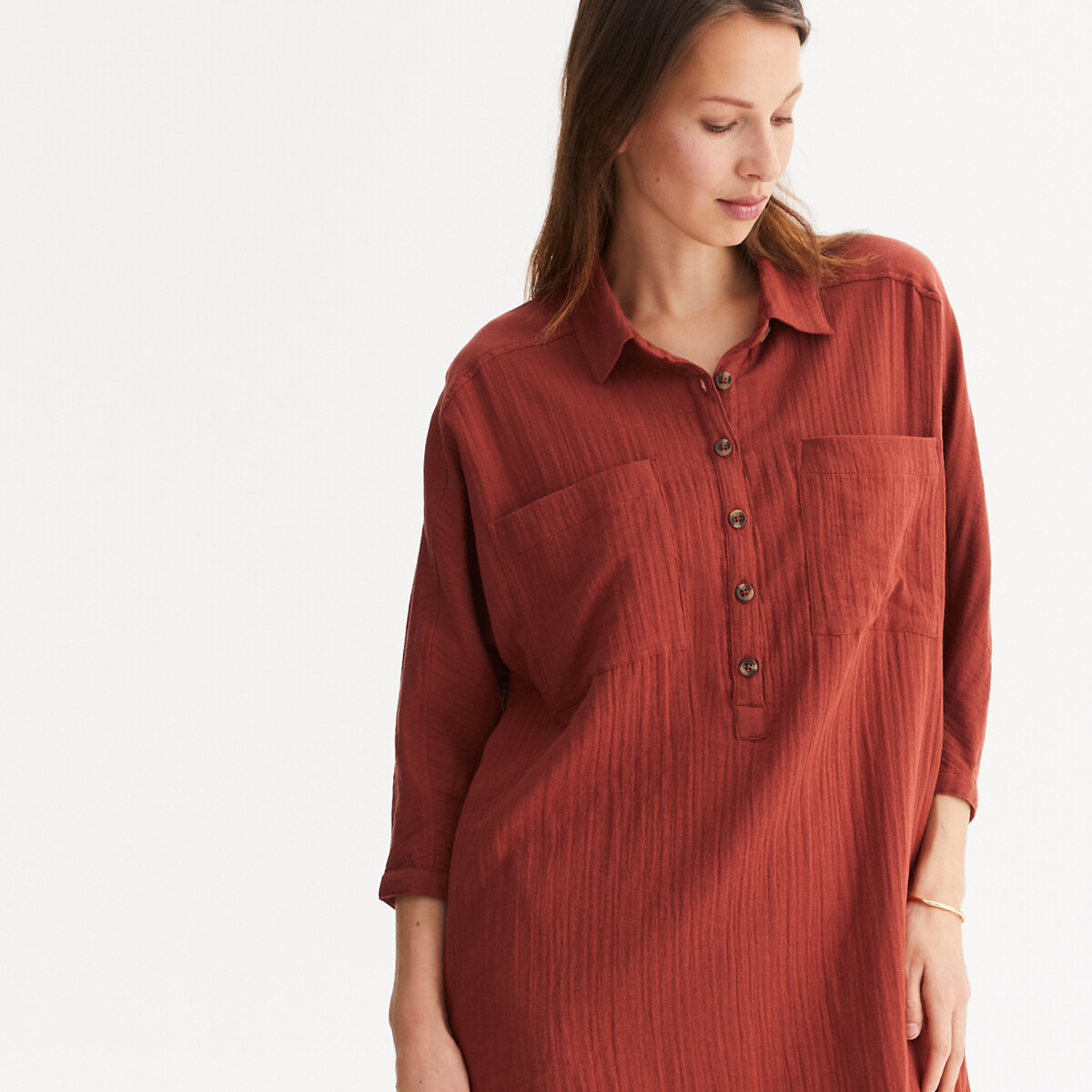 ANNE WEYBURN<br>Vestido reto, na altura do joelho, em algodão