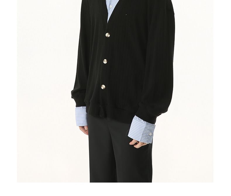 FAERIS - Mock tweedelig cardigan met kraag, strepen en knoopjes