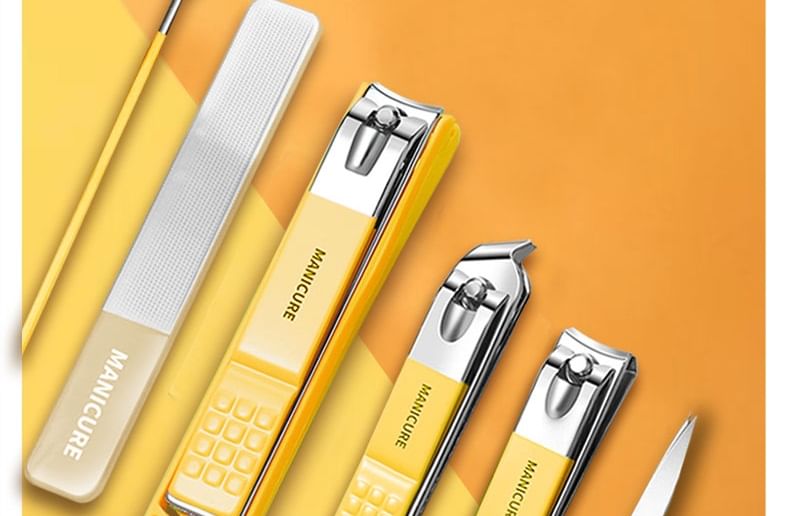 Showroom - Set van 6: Nagelknipper van roestvrij staal + make-upschaar + nagelvijl + oorstokje