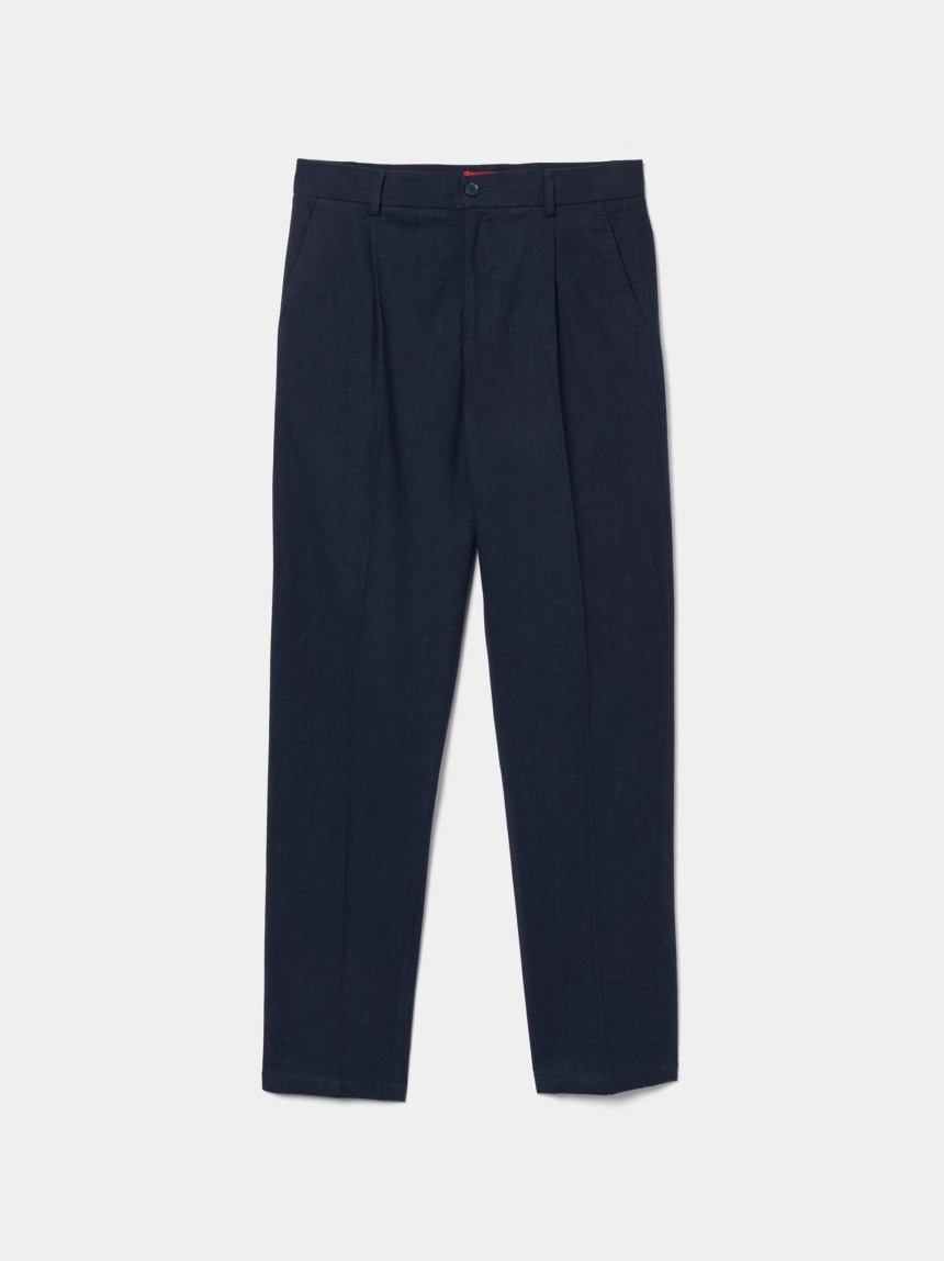 Calças chino regular fit com cordão