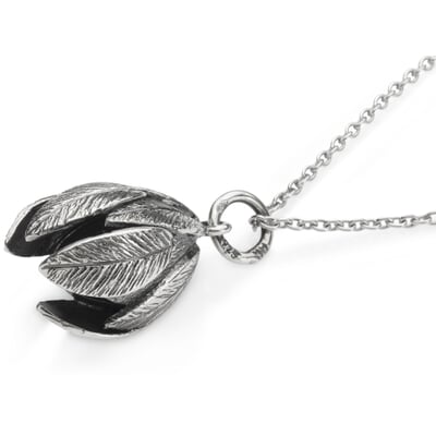 Kette mit Anhänger Blütenkelch, Silber