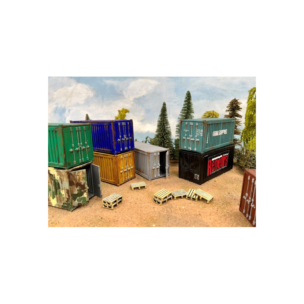 Shipping Containers & Pallets (20FT)