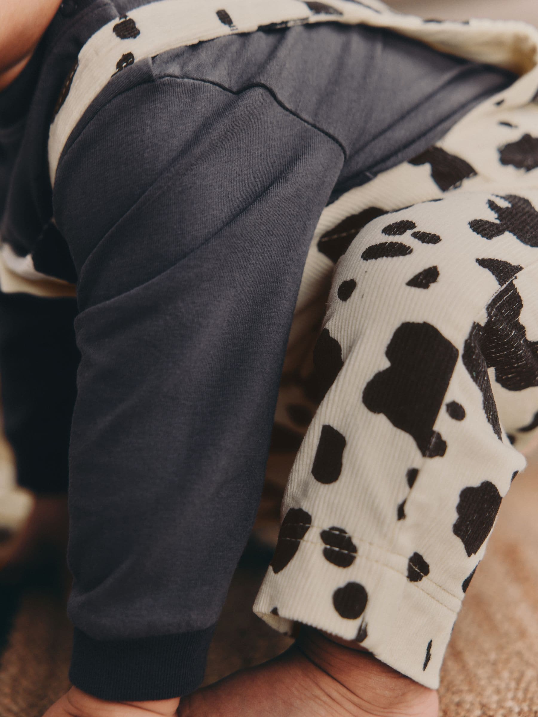 Charcoal/ Cream Cow - Baby Set van bretelbroeken en Bodysuit 2 Pieces (0mnd.-3jr)