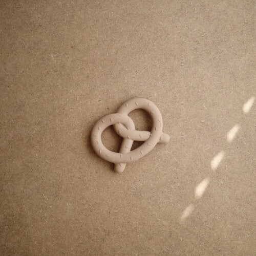 Mushie bijtring pretzel - natural