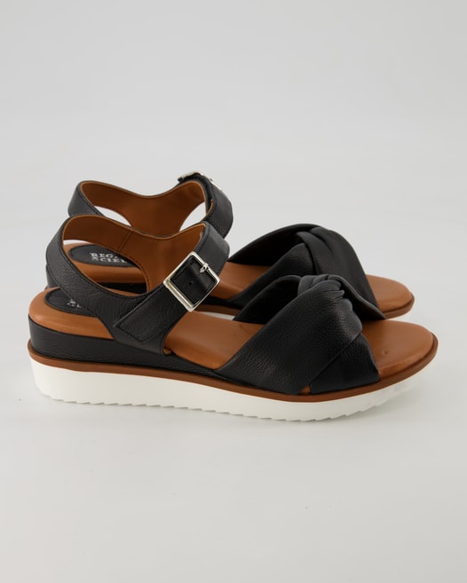 Regarde Le Ciel Peggy 05 Sandalen in Schwarz