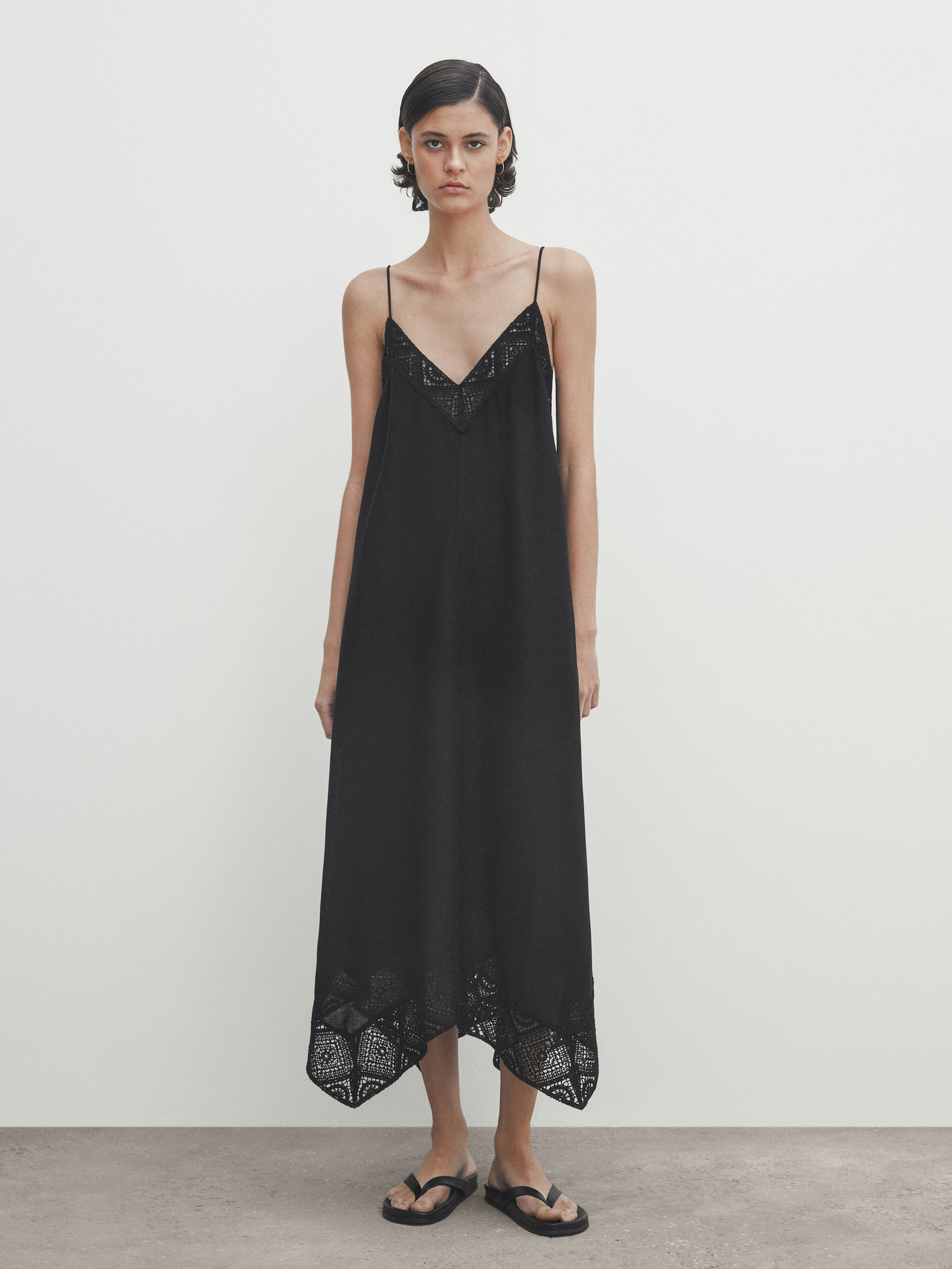 Vestido lencero com detalhe de crochê - NEGRO