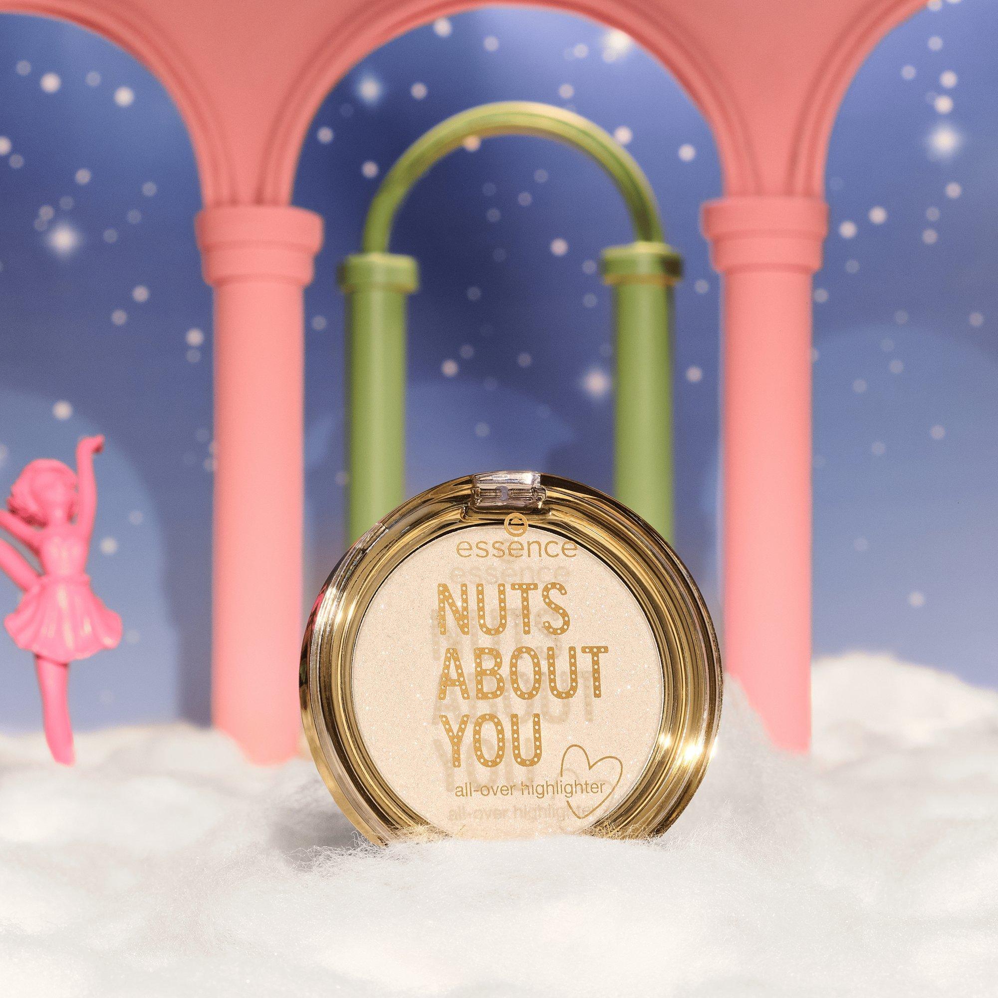 NUTS ABOUT YOU all-over highlighter