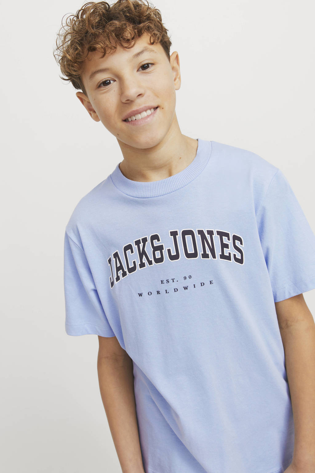 JACK & JONES T-shirt JJECALEB VARSITY met logo lichtblauw