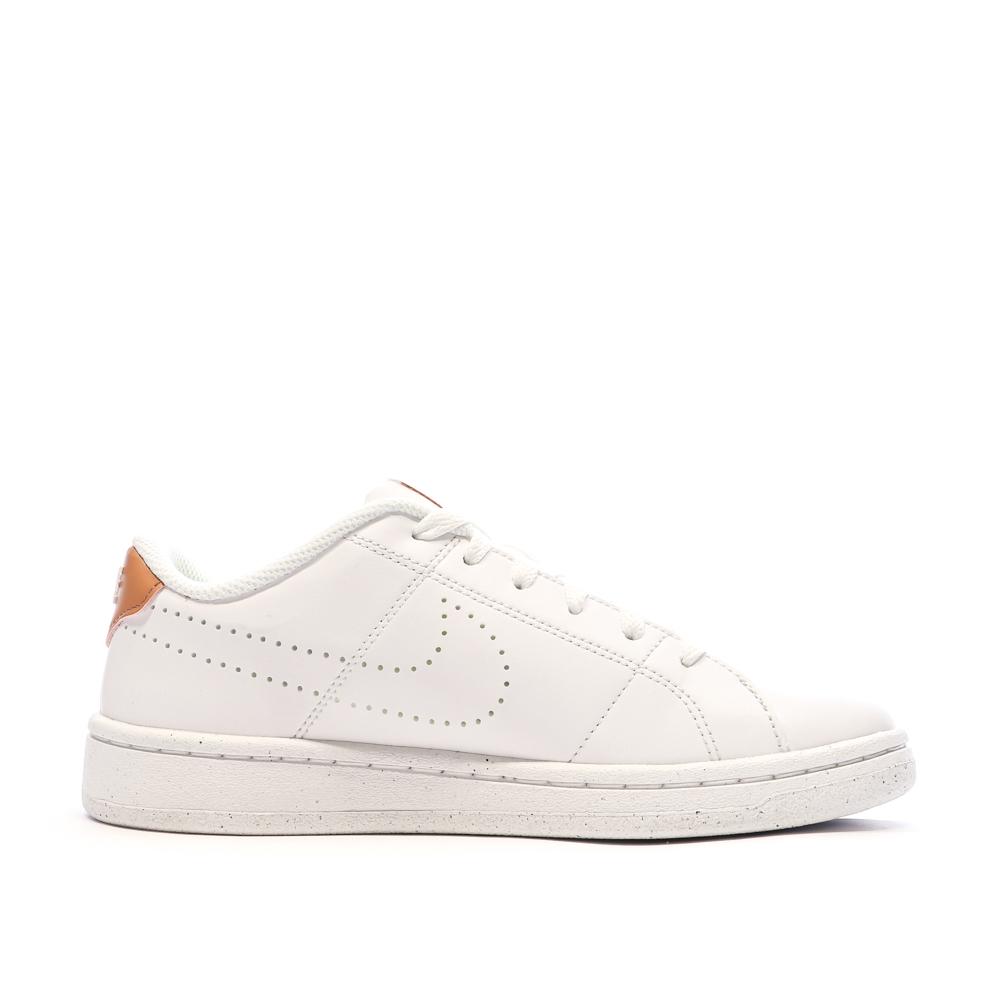Nike Baskets Blanches/Rose Femme Nike Court Royale 2
