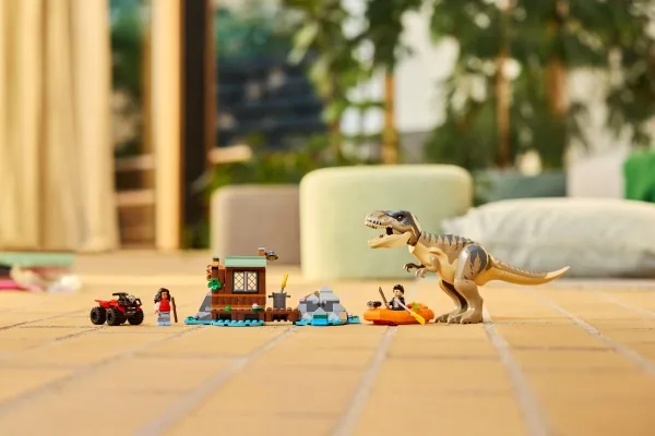 LEGO Jurassic World 76975 Bådflugt fra T. rex