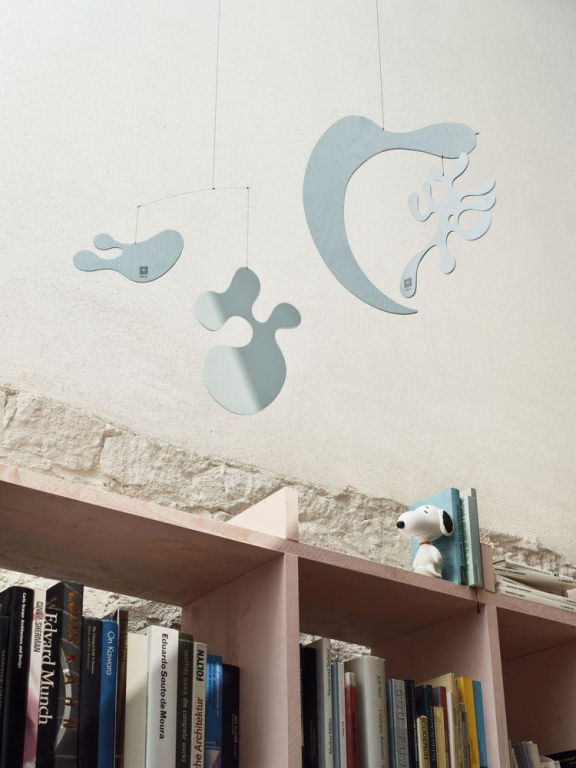 Vitra Plywood mobiel Model AL Ice Grey