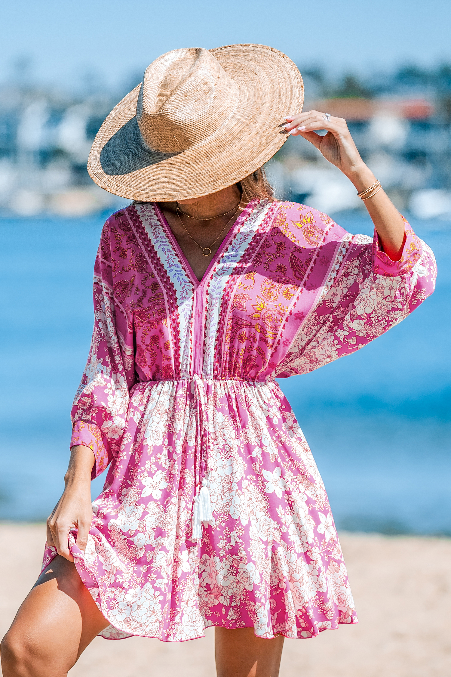 Robe mini à pompons et imprimé floral