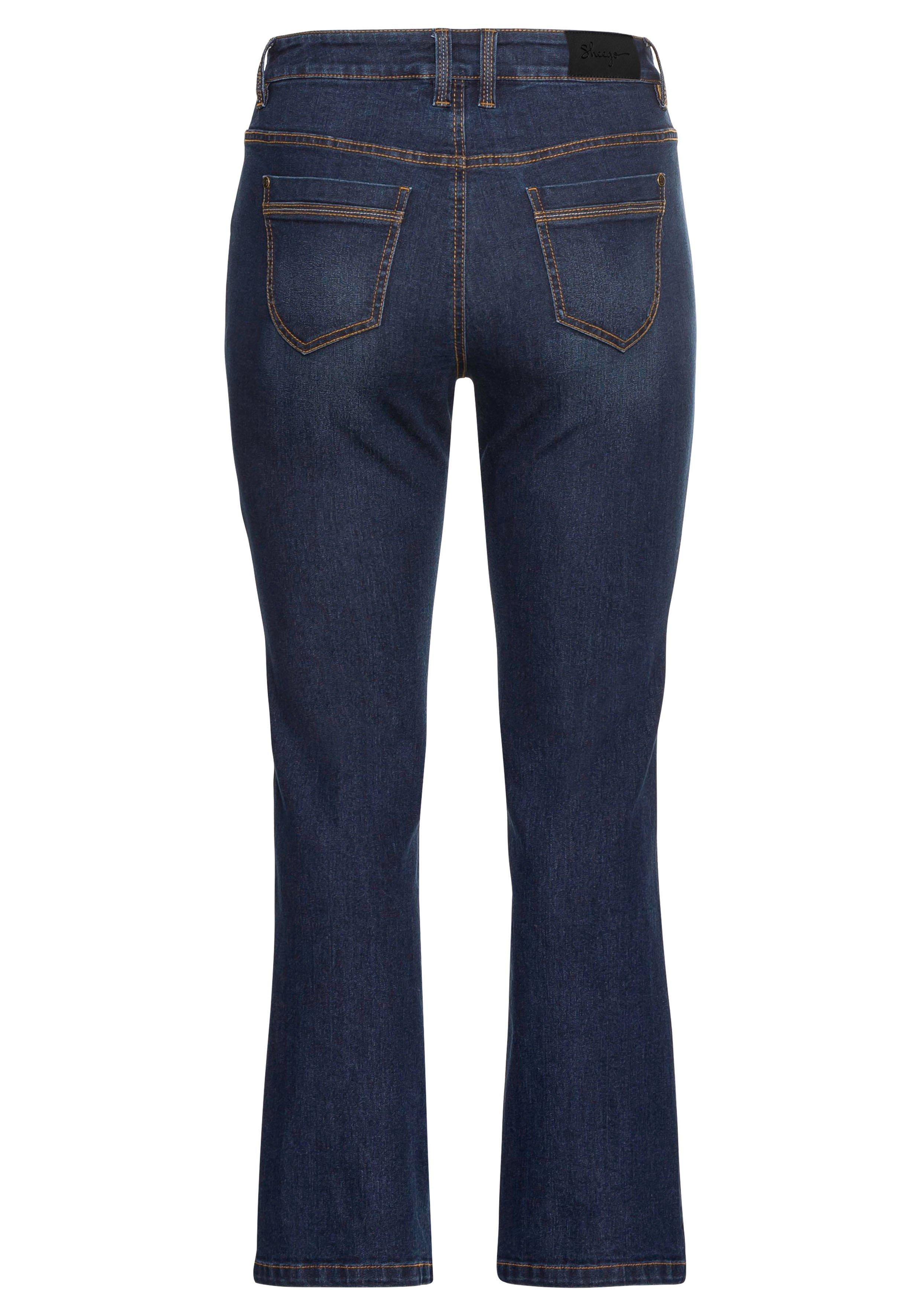 Bootcut Jeans mit innen regulierbarer Bundweite