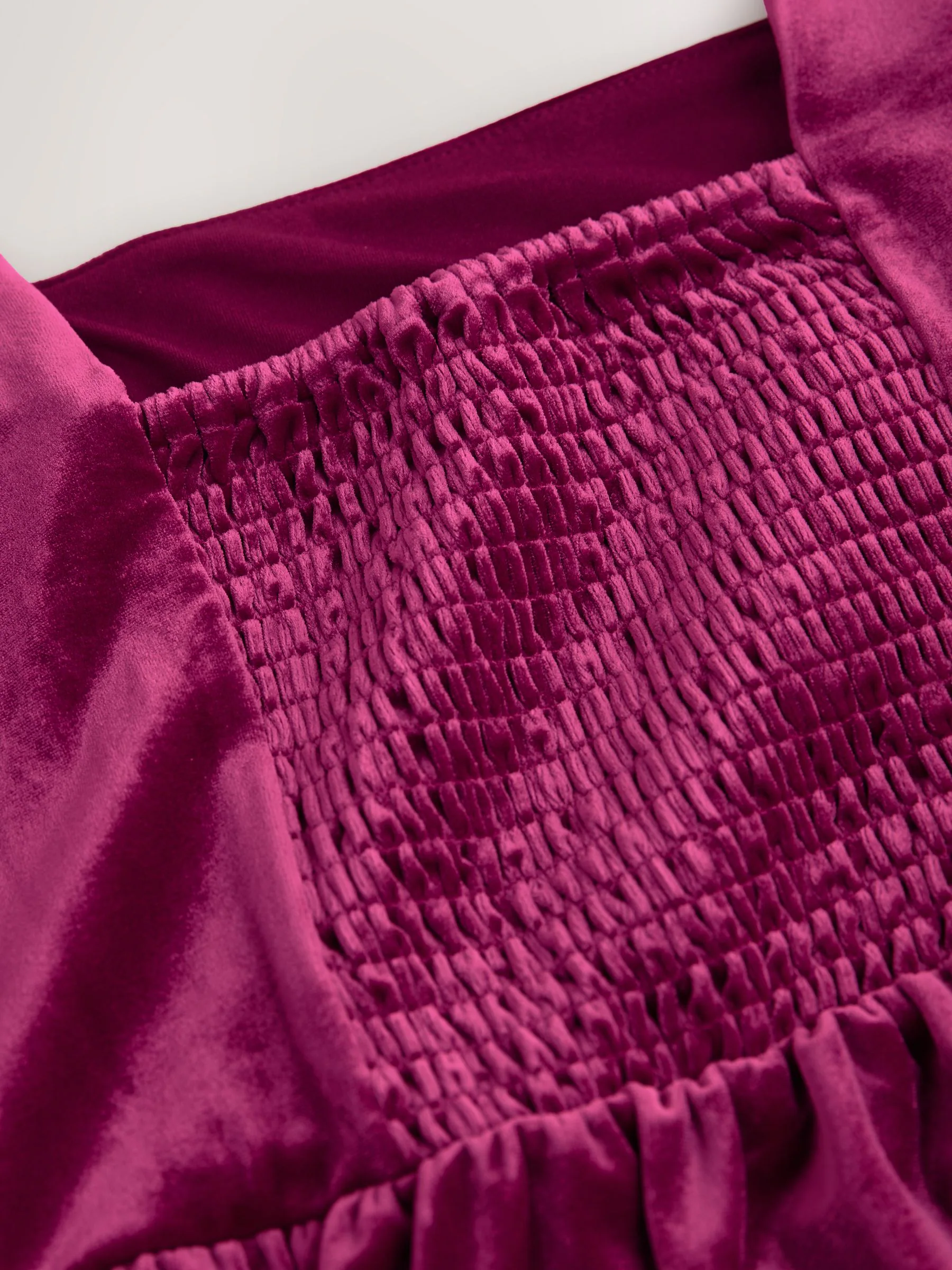 Felroze - Mini-jurk van fluweel met vierkante hals en taille