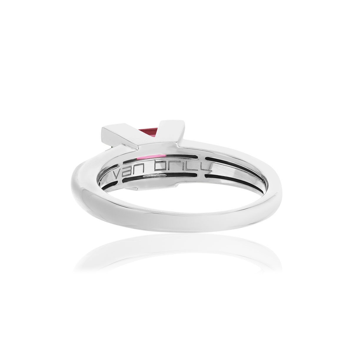 Bague VAN BRILL or blanc 750, tourmaline rose, diamants.